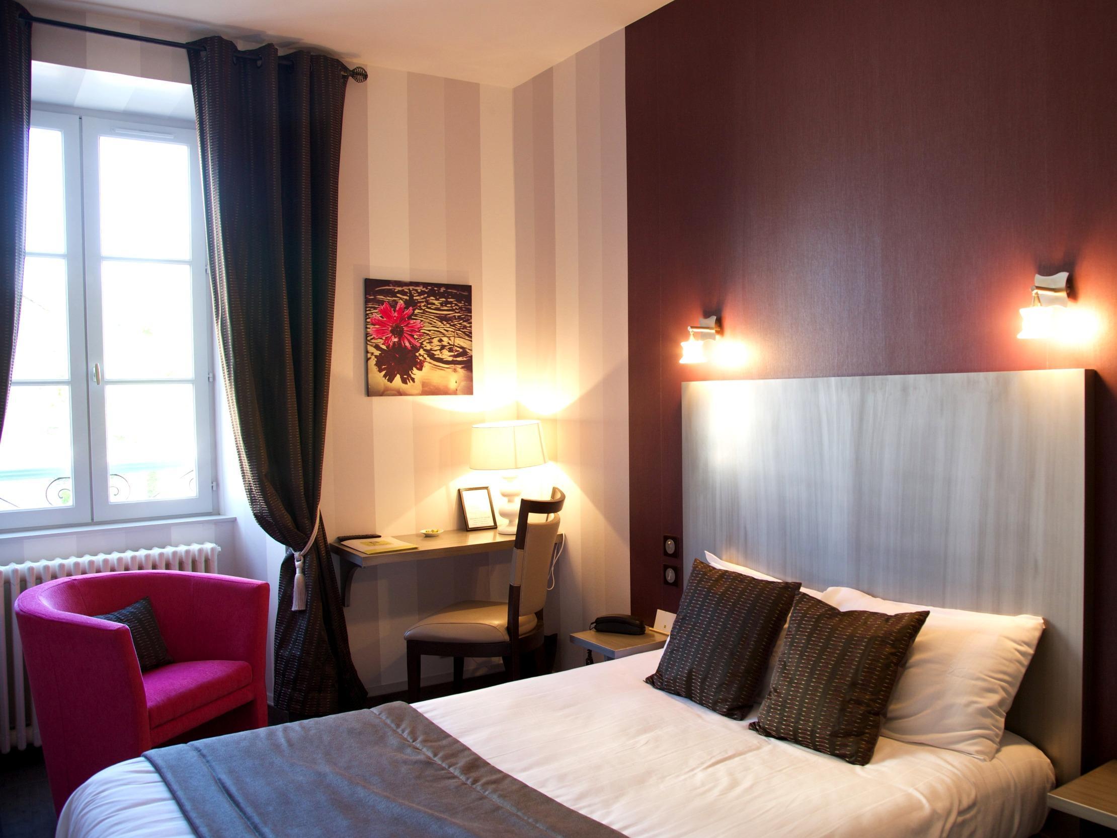Logis Hotel Restaurant Nougier Saint-Étienne-de-Fursac 외부 사진