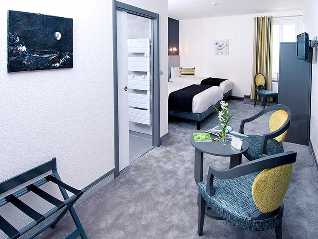 Logis Hotel Restaurant Nougier Saint-Étienne-de-Fursac 외부 사진