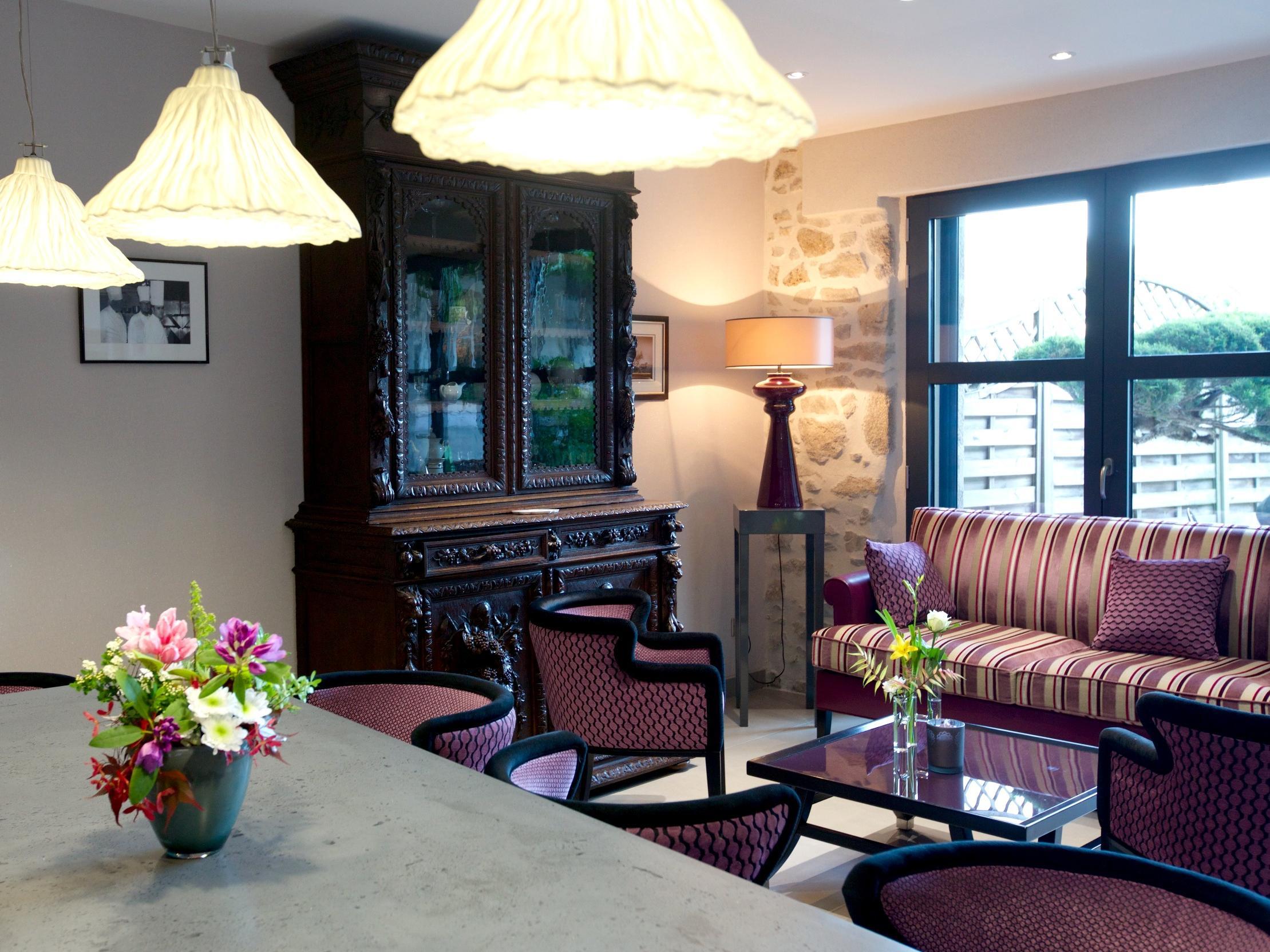 Logis Hotel Restaurant Nougier Saint-Étienne-de-Fursac 외부 사진