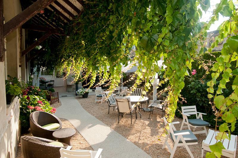 Logis Hotel Restaurant Nougier Saint-Étienne-de-Fursac 외부 사진
